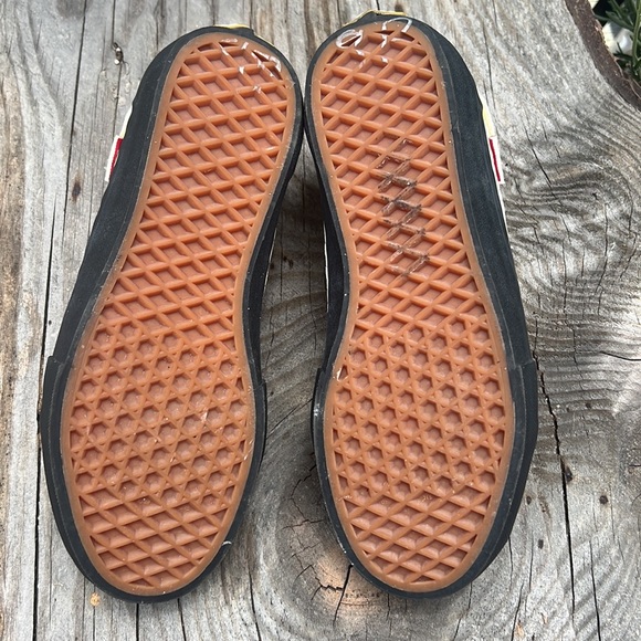 Van’s LA pro with glow in the dark side stripes.  Men sz 6.  Leather and rubber. - Picture 6 of 9